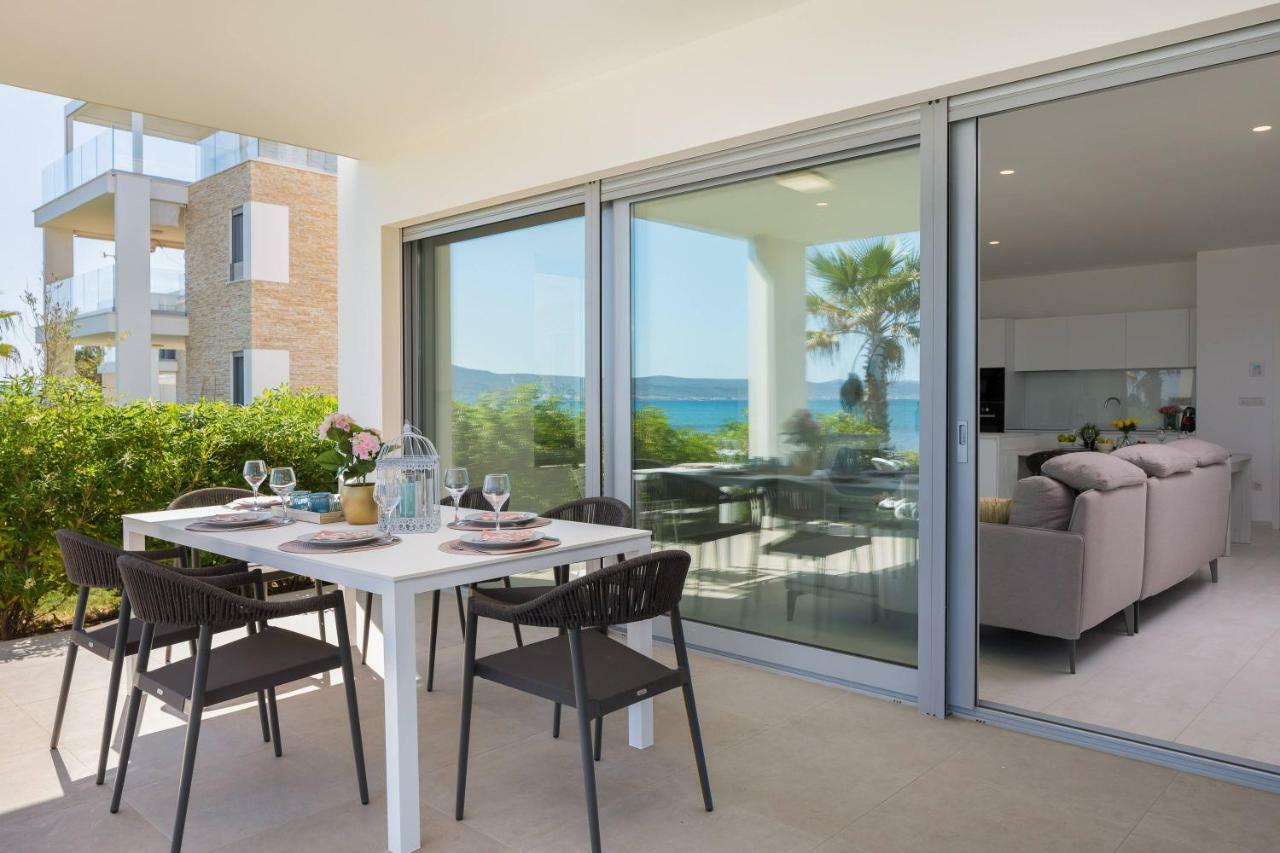 Luxury Design Beach Front Apartment Sukosan Exterior photo